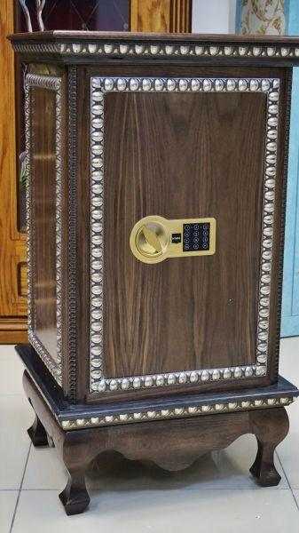 Взломостойкий сейф для денег карат 67 I-EL